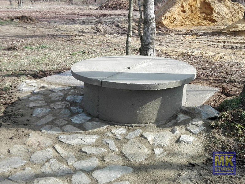 Studna u bývalého koupaliště v Petrovicích – čištění