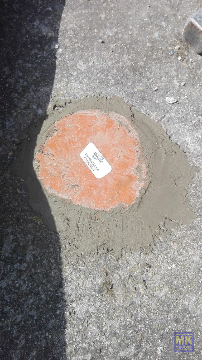 Utěsnění poklopu – PO DOKONČENÍ